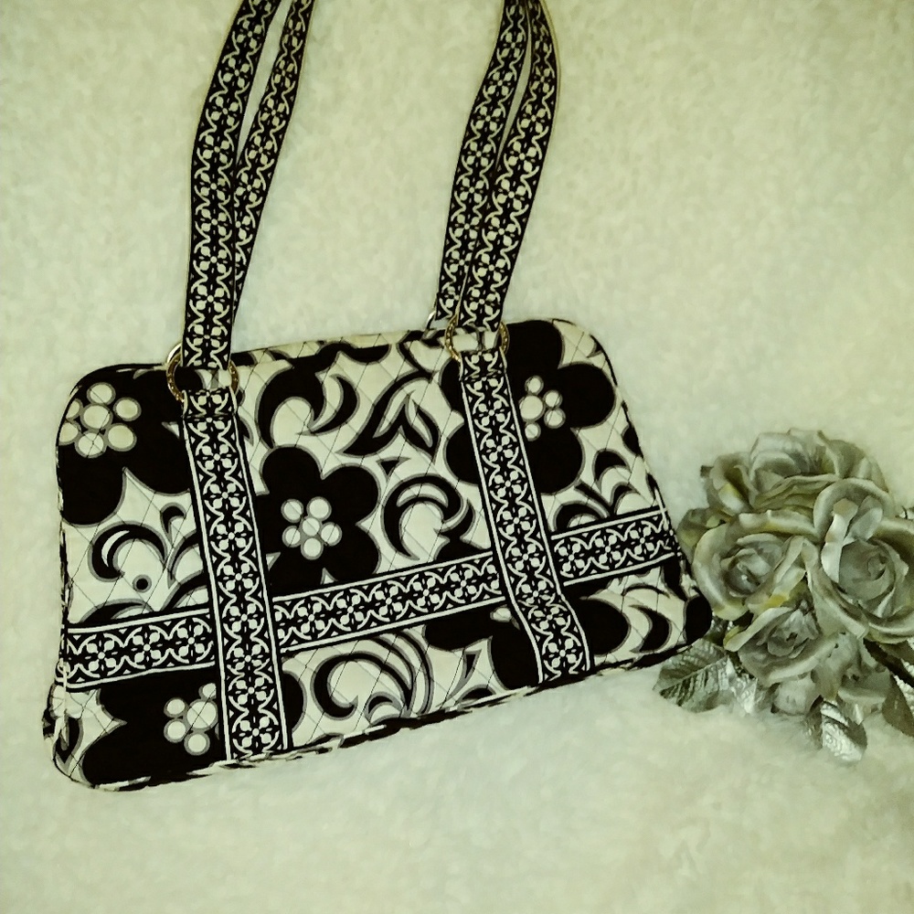 VERA BRADLEY HANDBAGS .PRE-OWNED